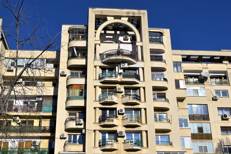 Piata Unirii 12, Fantani, Centrul Civic, Mitropolie, Palatul Parlamentului